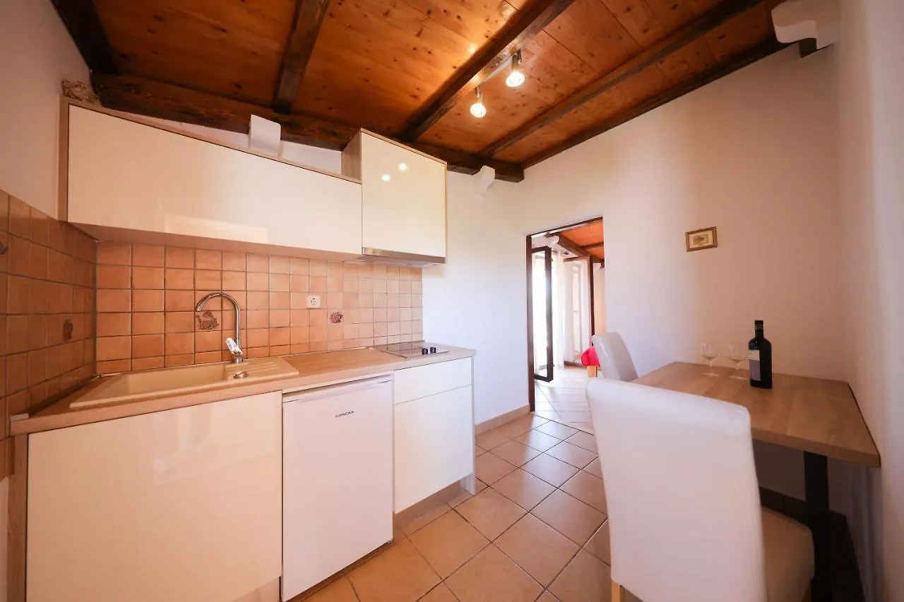 Apartmani Vesna Bibinje 0*,  Croatia