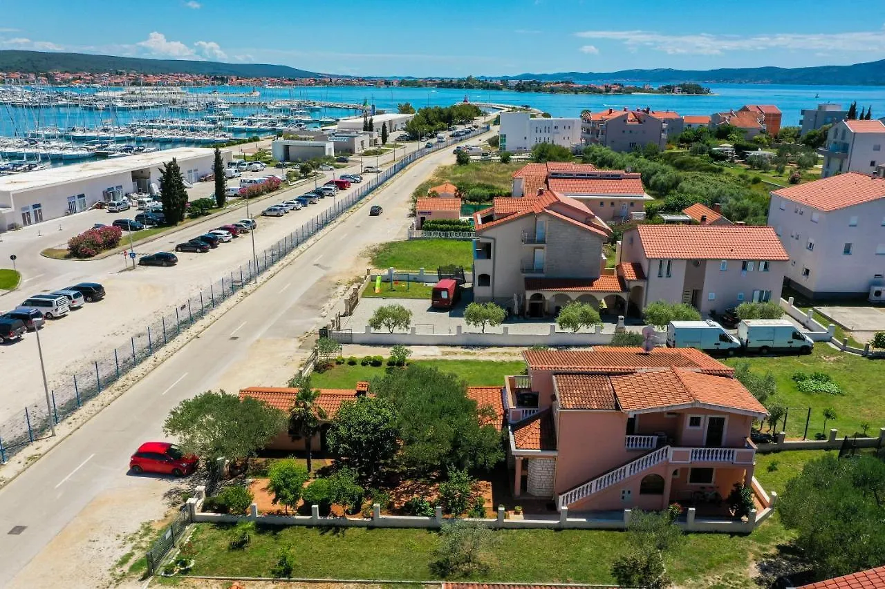 Apartmani Vesna Bibinje